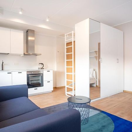 Spacious Mustamaee Apartments - Free Parking Ταλίν Εξωτερικό φωτογραφία