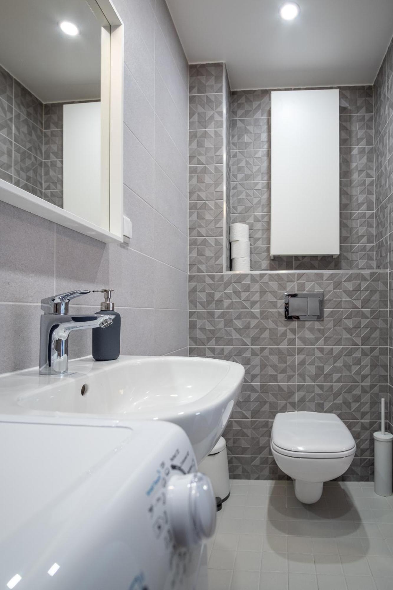 Spacious Mustamaee Apartments - Free Parking Ταλίν Εξωτερικό φωτογραφία