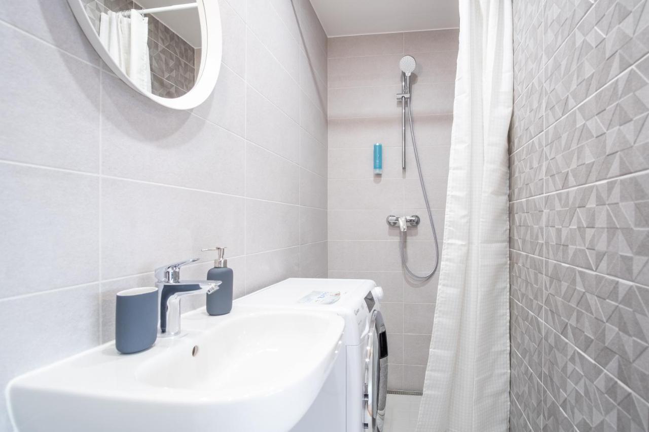 Spacious Mustamaee Apartments - Free Parking Ταλίν Εξωτερικό φωτογραφία