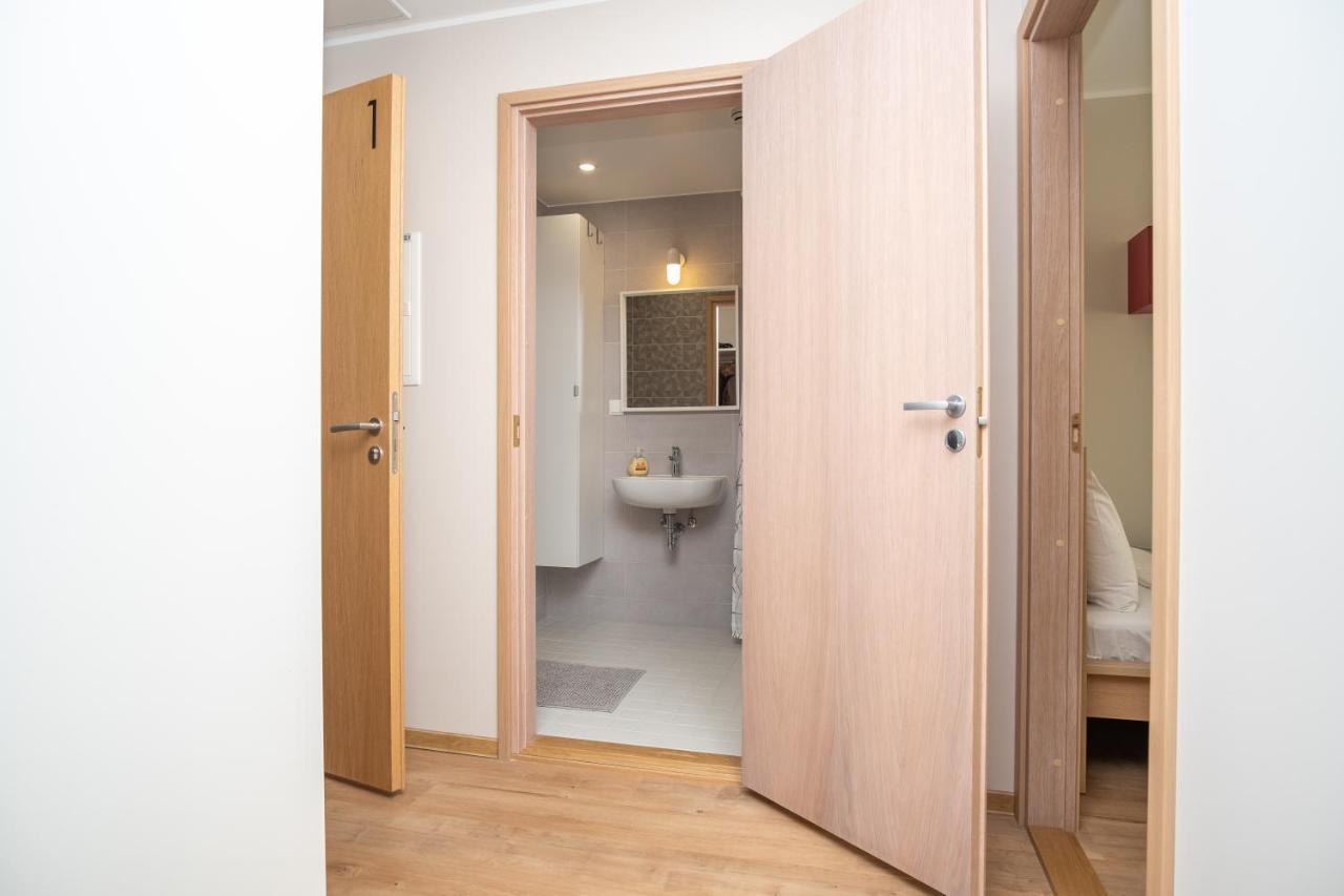Spacious Mustamaee Apartments - Free Parking Ταλίν Εξωτερικό φωτογραφία