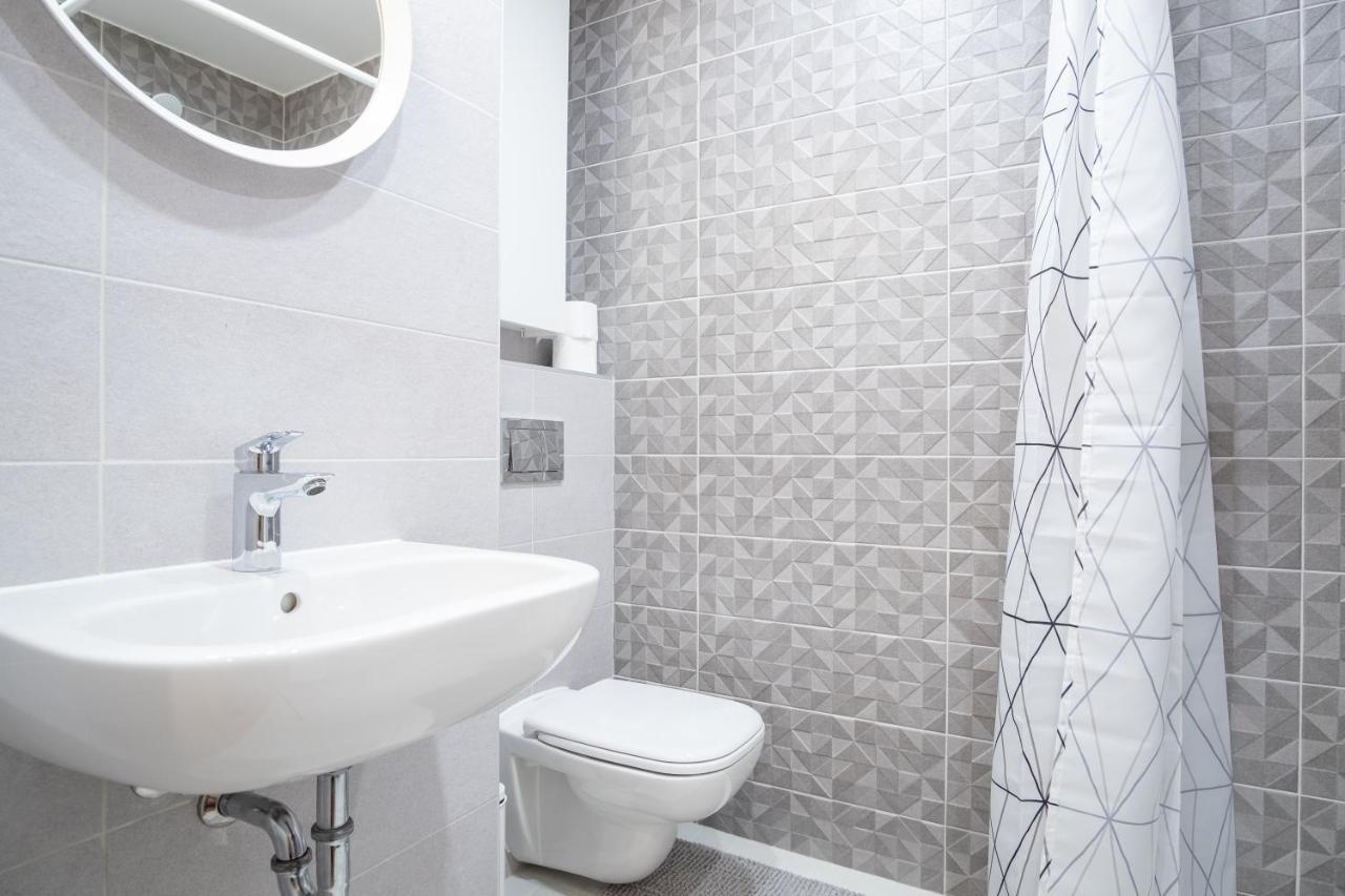 Spacious Mustamaee Apartments - Free Parking Ταλίν Εξωτερικό φωτογραφία